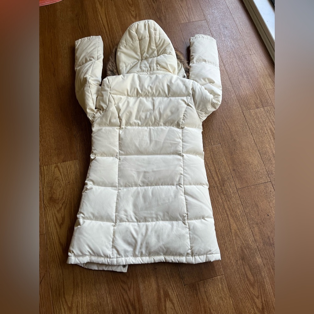 Giordano Long Puffer with Detachable hoodie and Fur trim- Medium - Picture 12 of 15